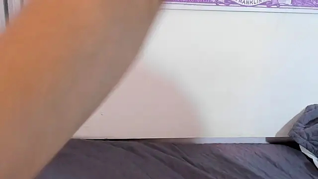 Snapshot of Kloe_skinny chatting on February 10, 2026, 1:32 pm Kloe skinny online show from February 10, 2026, 1:32 pm