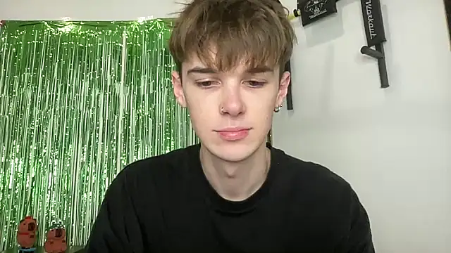 Snapshot of YourMilkyGuy chatting on March 3, 2026, 4:36 pm YourMilkyGuy online show from March 3, 2026, 4:36 pm