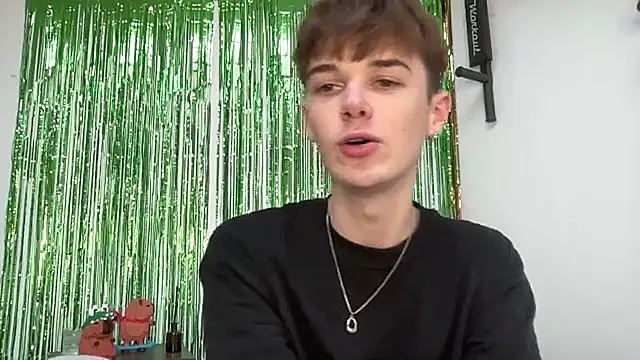 Snapshot of YourMilkyGuy chatting on February 24, 2026, 2:29 pm YourMilkyGuy online show from February 24, 2026, 2:29 pm