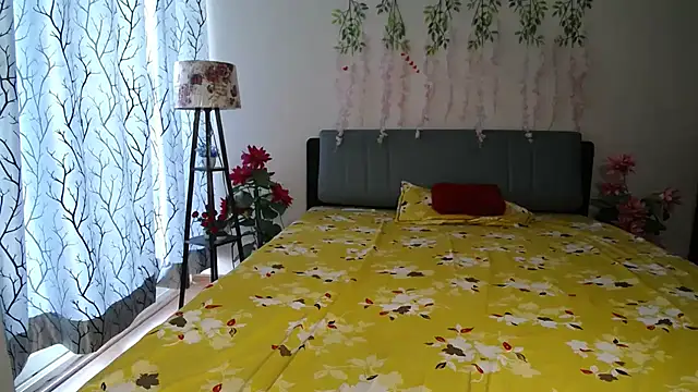  Shanvii  online show from April 10, 2026, 4:41 am