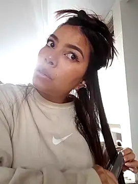 Ariana Castillo   online show from February 20, 2026, 12:29 pm