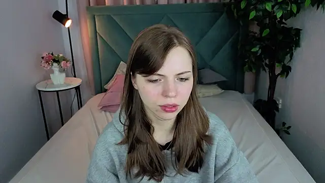 LesleySky online show from February 28, 2026, 7:24 pm