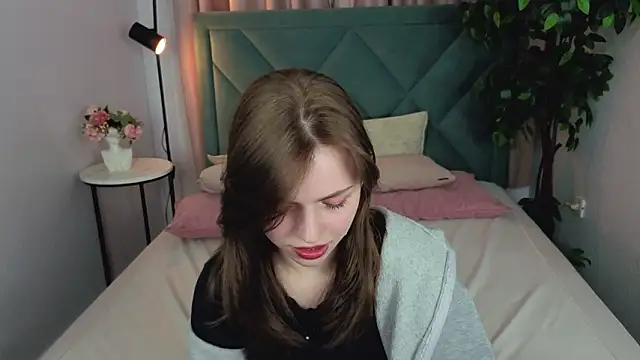 LesleySky online show from March 5, 2026, 8:38 pm