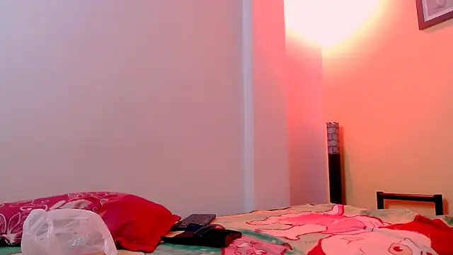 sexiempoderada18 online show from April 20, 2026, 2:29 pm