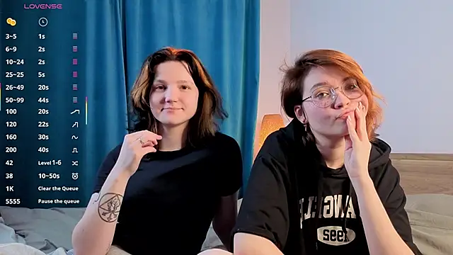 LatriceDosier online show from April 13, 2026, 10:03 pm