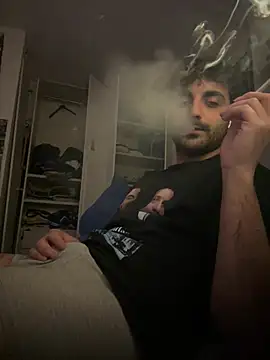 elia2711 online show from February 19, 2026, 2:41 am