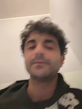 elia2711 online show from February 26, 2026, 7:03 pm