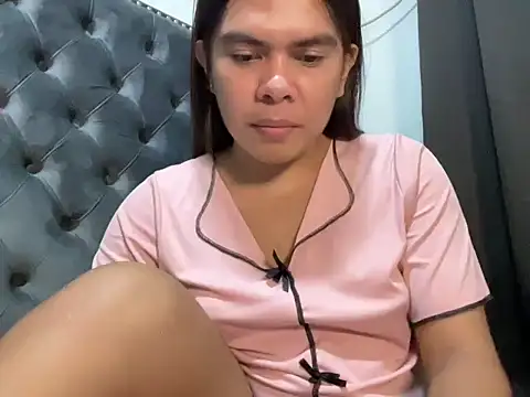 Snapshot of Mooree_naba chatting on December 4, 2025, 1:37 am Mooree naba online show from December 4, 2025, 1:37 am