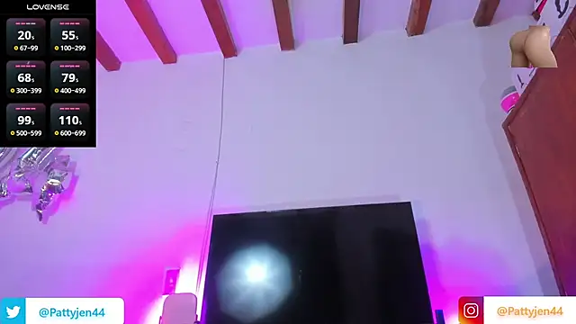 pattyjenkinss online show from April 10, 2026, 10:39 pm