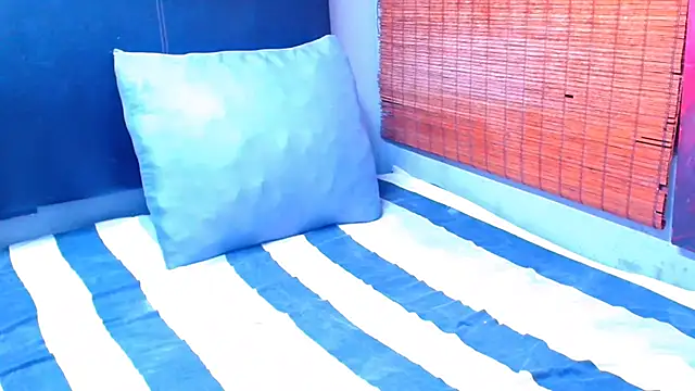 BubblyIvyxxx online show from April 16, 2026, 7:14 pm