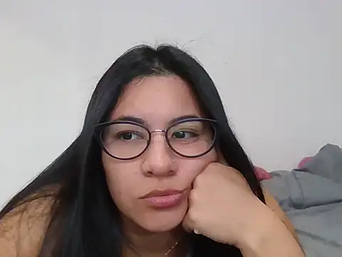 Snapshot of Agusgold22 chatting on March 25, 2026, 2:05 pm Agusgold22 online show from March 25, 2026, 2:05 pm
