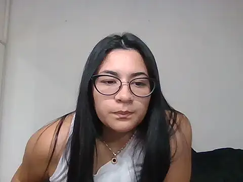 Snapshot of Agusgold22 chatting on March 17, 2026, 4:21 pm Agusgold22 online show from March 17, 2026, 4:21 pm