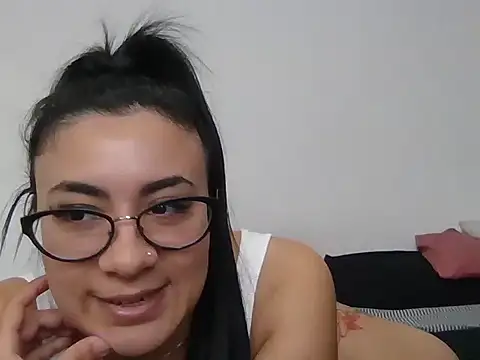 Snapshot of Agusgold22 chatting on May 6, 2026, 2:54 pm Agusgold22 online show from May 6, 2026, 2:54 pm