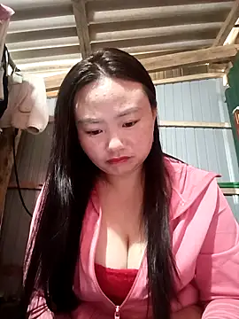 lisn-cute online show from April 18, 2026, 2:47 am