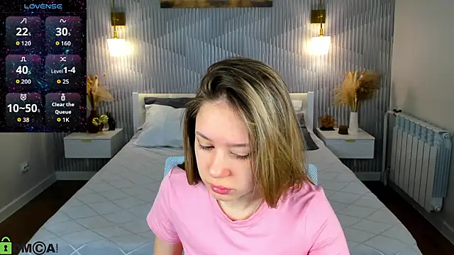 Mini Allice online show from March 3, 2026, 1:12 am