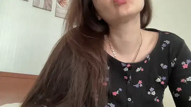 Snapshot of Darsy_Rox chatting on February 19, 2026, 9:06 am Darsy Rox online show from February 19, 2026, 9:06 am