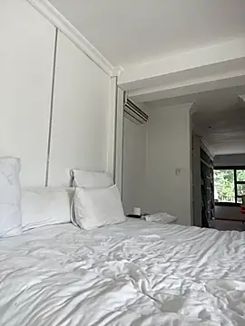 kentrella04 online show from March 9, 2026, 1:36 pm