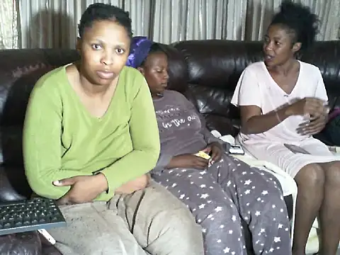 Caramel-Diva online show from March 24, 2026, 4:34 am