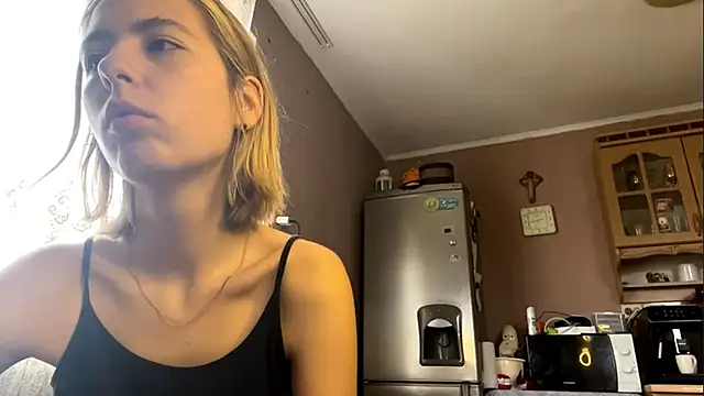 CharmingBlonde online show from February 14, 2026, 11:43 am