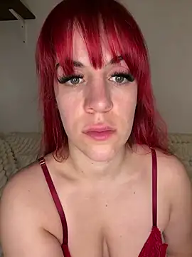 Snapshot of Roxysophie chatting on March 3, 2026, 8:16 pm Roxysophie online show from March 3, 2026, 8:16 pm