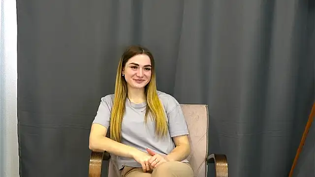 CharaVaz online show from February 8, 2026, 7:50 am