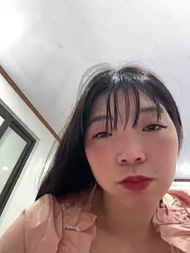 cuty lusy online show from February 19, 2026, 3:31 pm