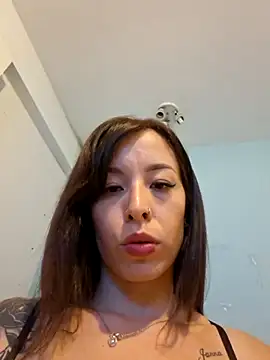 Snapshot of lunitacandy chatting on February 16, 2026, 11:13 pm lunitacandy online show from February 16, 2026, 11:13 pm