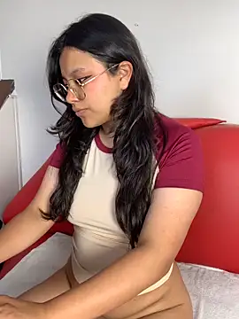 LilithRose  online show from March 5, 2026, 1:19 pm