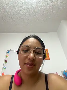 Victoria Lusty online show from April 7, 2026, 9:38 pm