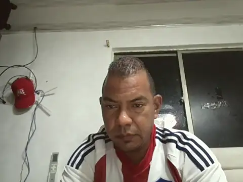 Quillero18 online show from February 8, 2026, 1:25 am