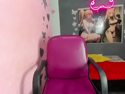 Luna white1 online show from April 22, 2026, 8:48 pm