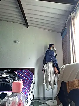 Snapshot of Zafira_glow chatting on February 12, 2026, 8:19 pm Zafira glow online show from February 12, 2026, 8:19 pm