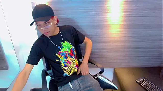 DaviidBuckx  online show from April 16, 2026, 2:23 am