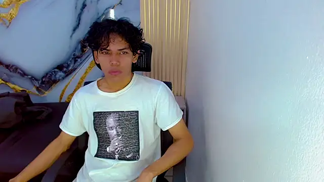 DaviidBuckx  online show from February 26, 2026, 2:33 am