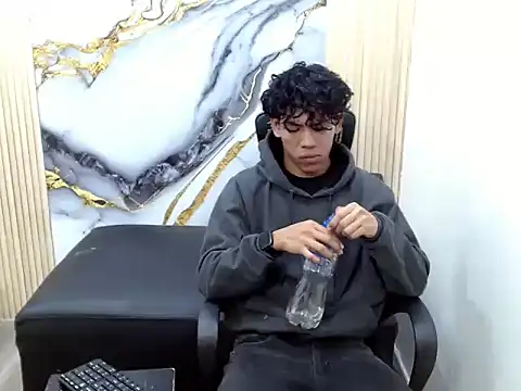 DaviidBuckx  online show from February 13, 2026, 2:33 am