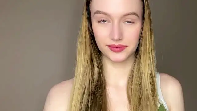 Snapshot of Viktoria_Vibes chatting on February 18, 2026, 3:19 pm Viktoria Vibes online show from February 18, 2026, 3:19 pm