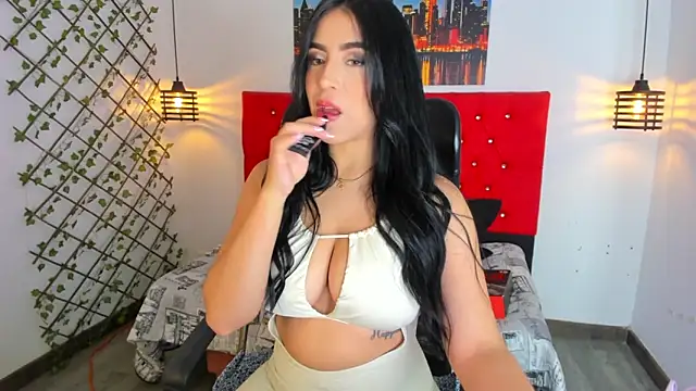 Jessica bellini online show from April 23, 2026, 3:46 am