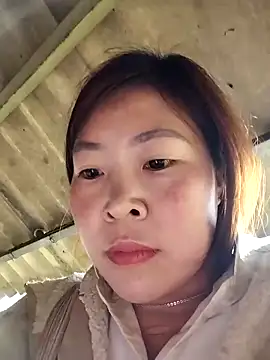 Yiyoongg online show from February 26, 2026, 1:16 am