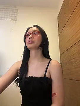 goddess athena69 online show from April 18, 2026, 1:57 pm