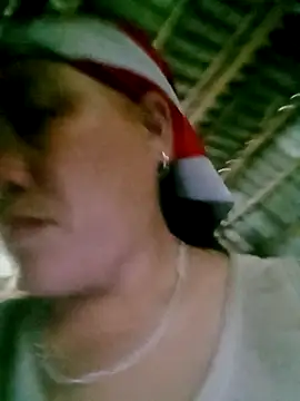 Snapshot of Lucky_baby7 chatting on May 7, 2026, 1:21 am Lucky baby7 online show from May 7, 2026, 1:21 am