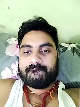 loyalboy 0052 online show from April 8, 2026, 11:01 am