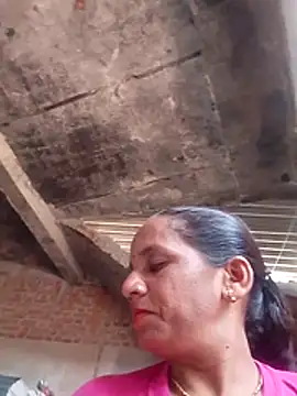 Snapshot of Anitarakkoli chatting on June 8, 2026, 7:42 am Anitarakkoli online show from June 8, 2026, 7:42 am
