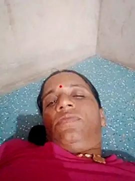 Snapshot of Anitarakkoli chatting on June 19, 2026, 7:14 am Anitarakkoli online show from June 19, 2026, 7:14 am