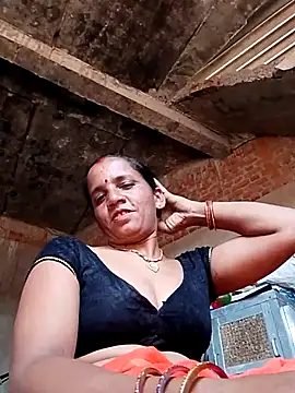 Snapshot of Anitarakkoli chatting on June 4, 2026, 6:07 am Anitarakkoli online show from June 4, 2026, 6:07 am