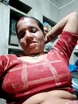 Snapshot of Anitarakkoli chatting on May 31, 2026, 4:35 pm Anitarakkoli online show from May 31, 2026, 4:35 pm