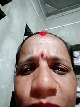 Snapshot of Anitarakkoli chatting on June 3, 2026, 5:28 pm Anitarakkoli online show from June 3, 2026, 5:28 pm