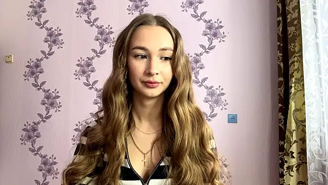 LacieHelaire online show from March 4, 2026, 7:05 am