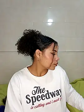 BrianaSweetxxx online show from February 14, 2026, 4:34 am