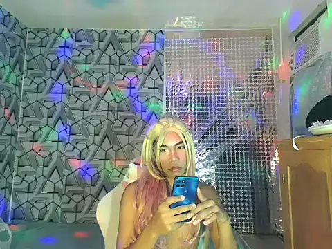 shopiaxox1 online show from February 13, 2026, 10:04 am