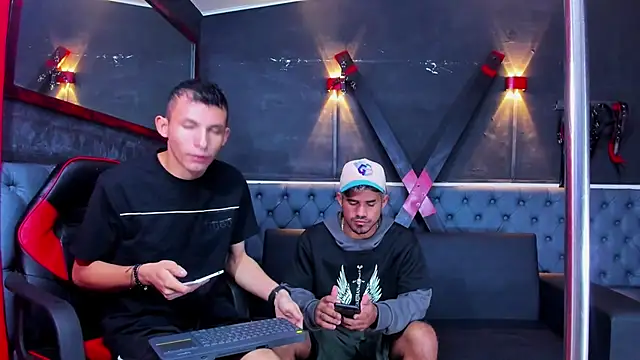 Isaak 26 online show from March 9, 2026, 12:30 pm